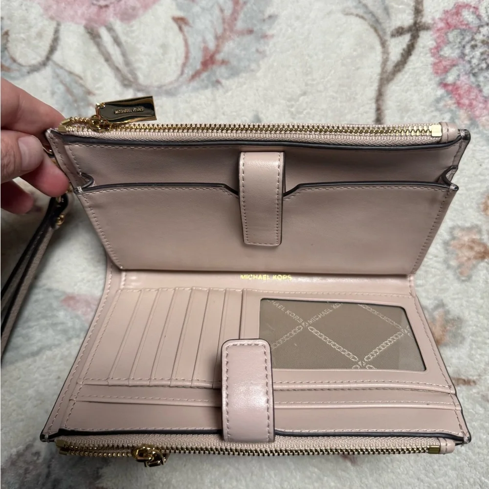 MICHAEL Michael Kors Adele Double Zip Pebble Leather Phone Wristlet Soft Pink